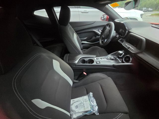Used 2019 Chevrolet Camaro LT RWD image 6