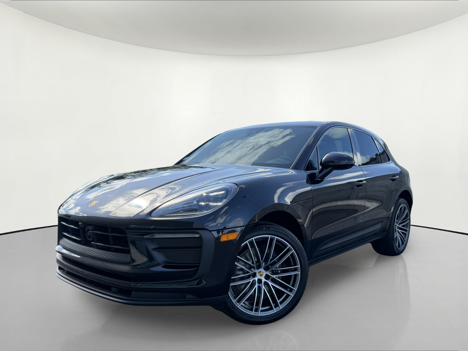New 2026 Porsche Macan AWD/4WD image 1