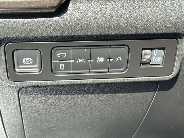 Certified 2025 GMC Hummer EV 2X AWD/4WD image 18