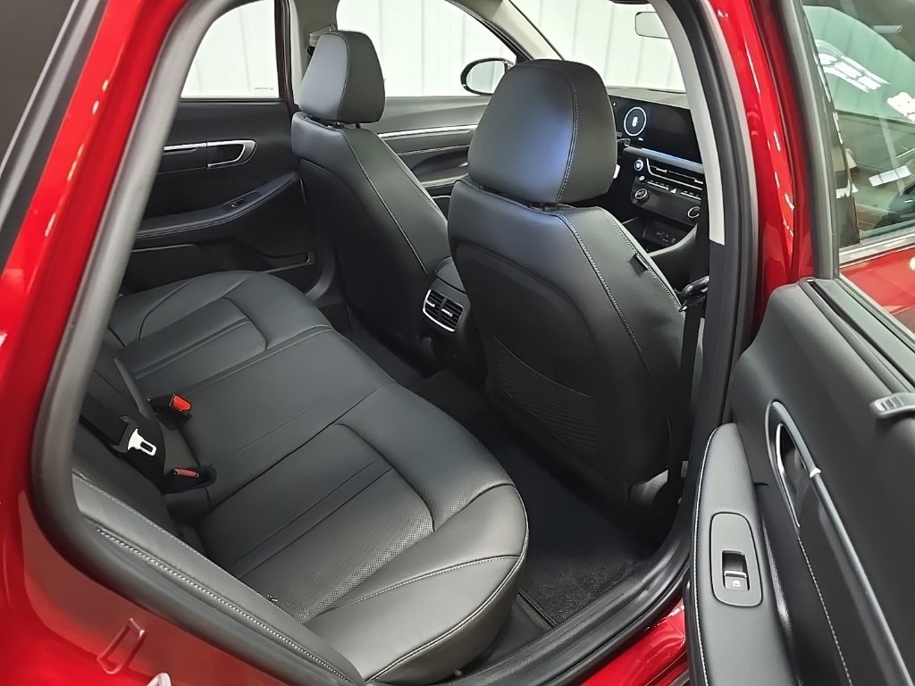 Used 2024 Hyundai Sonata Limited image 21