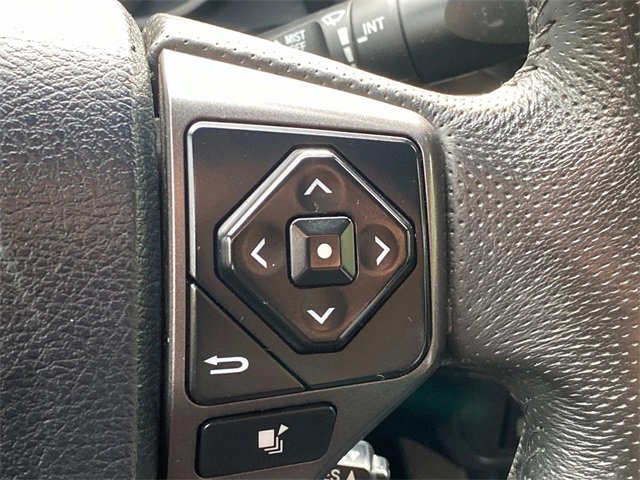 Used 2020 Toyota Tacoma TRD Off-Road w/ Technology Package image 19