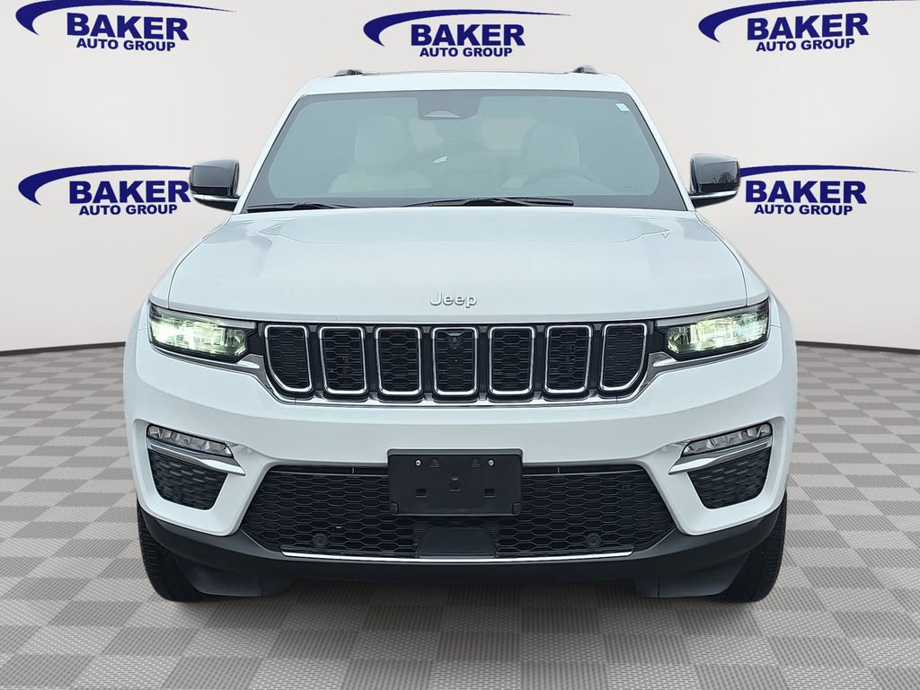 Used 2025 Jeep Grand Cherokee Limited w/ Luxury Tech Group II AWD/4WD image 8