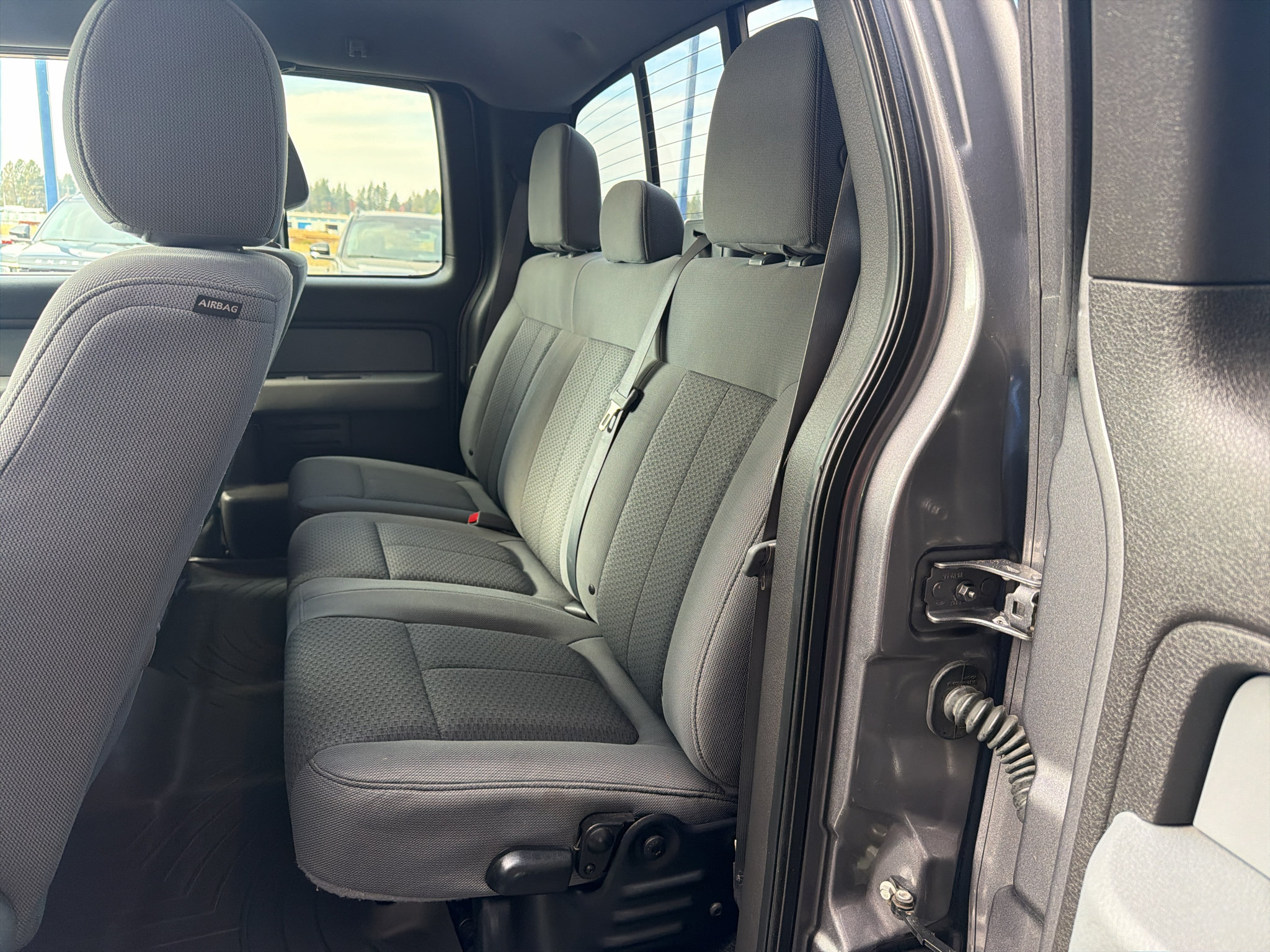 Used 2014 Ford F150 XLT w/ Equipment Group 302A Luxury AWD/4WD image 37