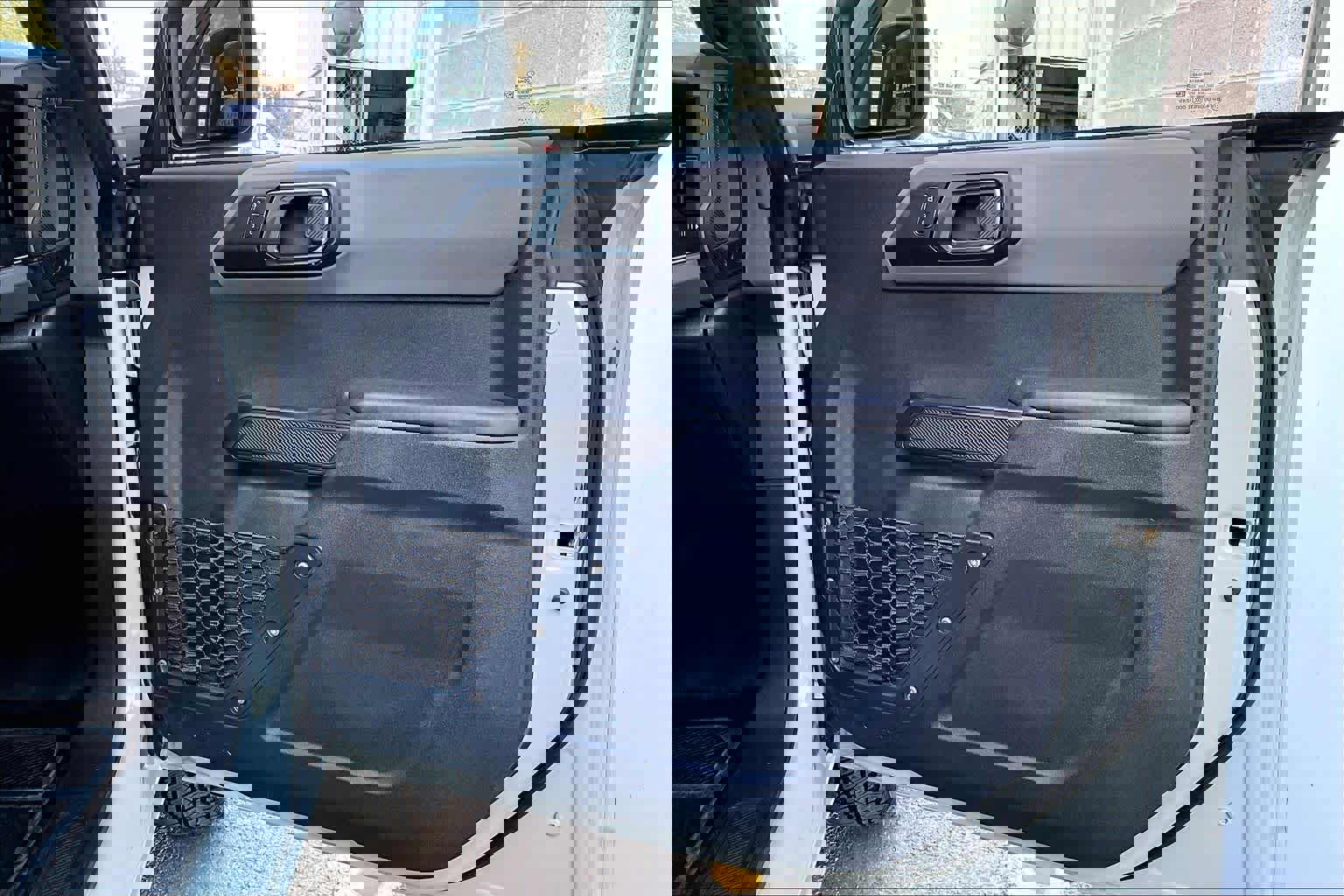 Used 2024 Ford Bronco Big Bend image 23