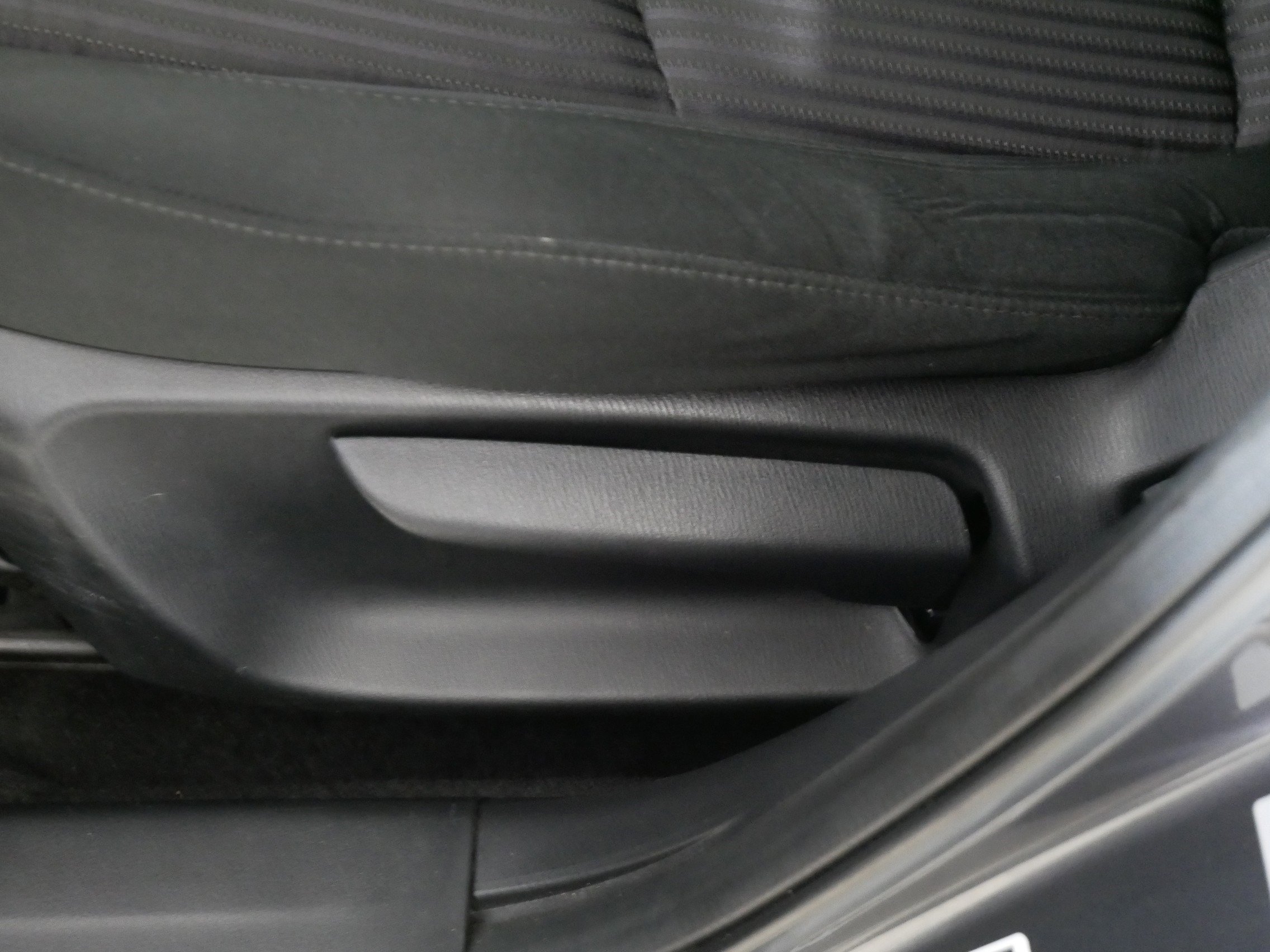 Used 2014 MAZDA MAZDA3 i Touring image 20