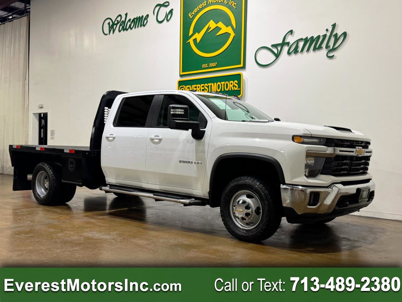 Used 2024 Chevrolet Silverado 3500 LT w/ Convenience Package image 1