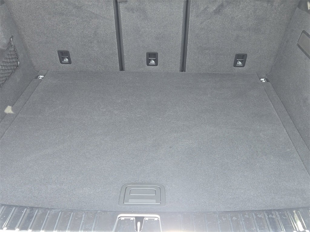 Used 2025 Porsche Cayenne S image 32