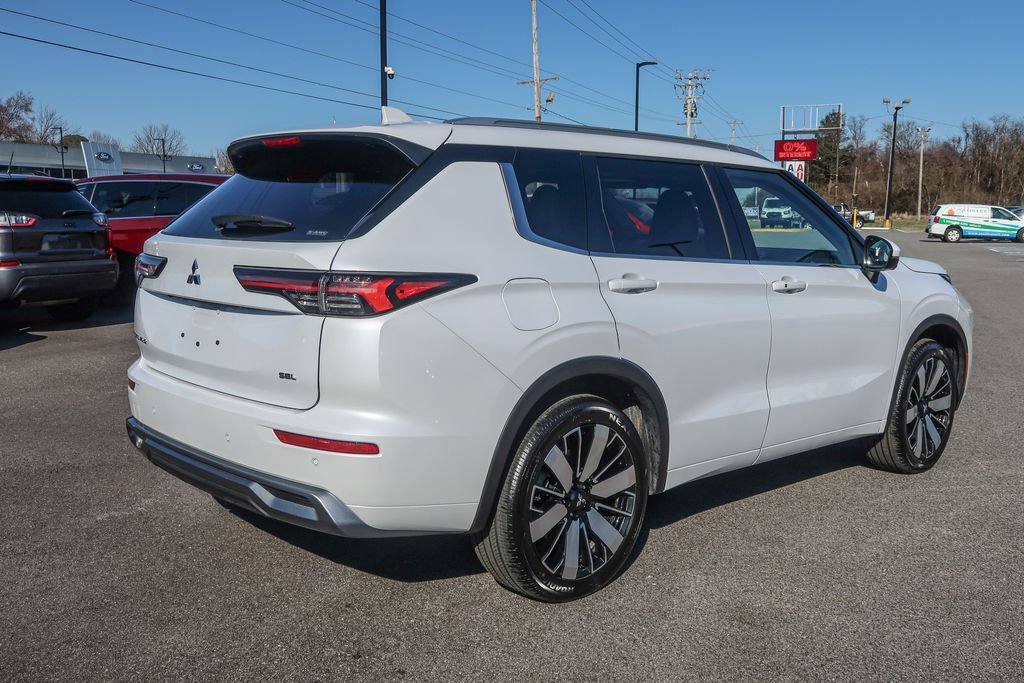 New 2026 Mitsubishi Outlander SEL AWD/4WD image 9