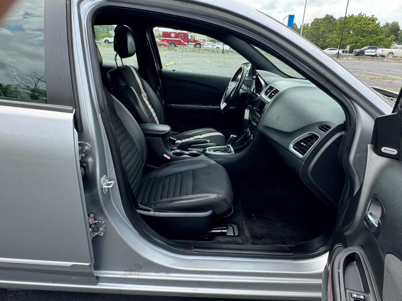 Used 2013 Dodge Avenger R/T FWD image 14