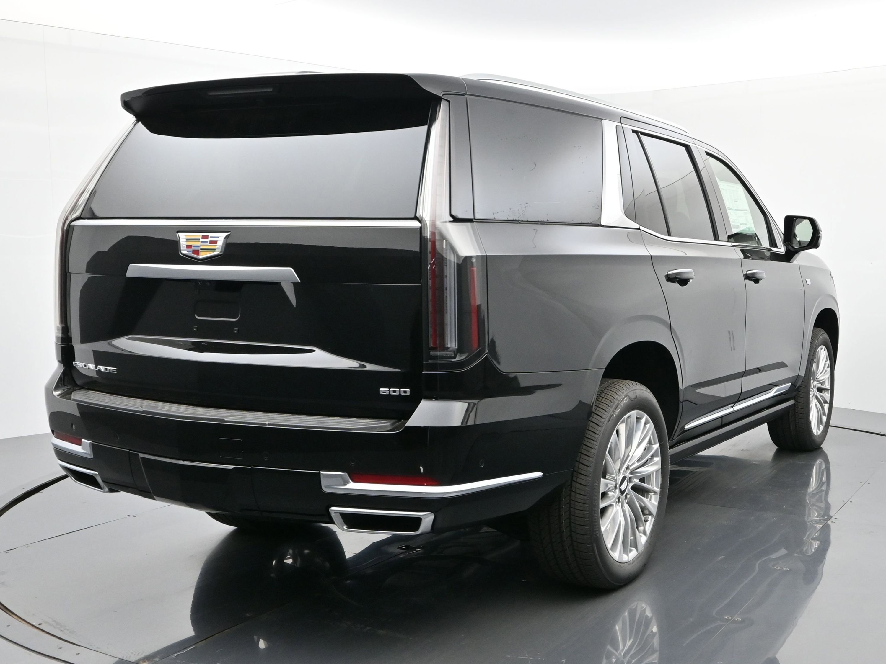 New 2026 Cadillac Escalade Luxury image 5
