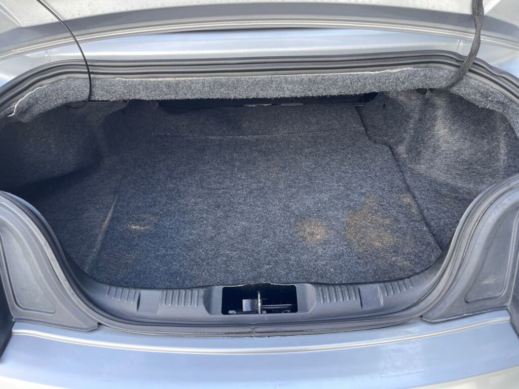 Used 2020 Ford Mustang Premium RWD image 22