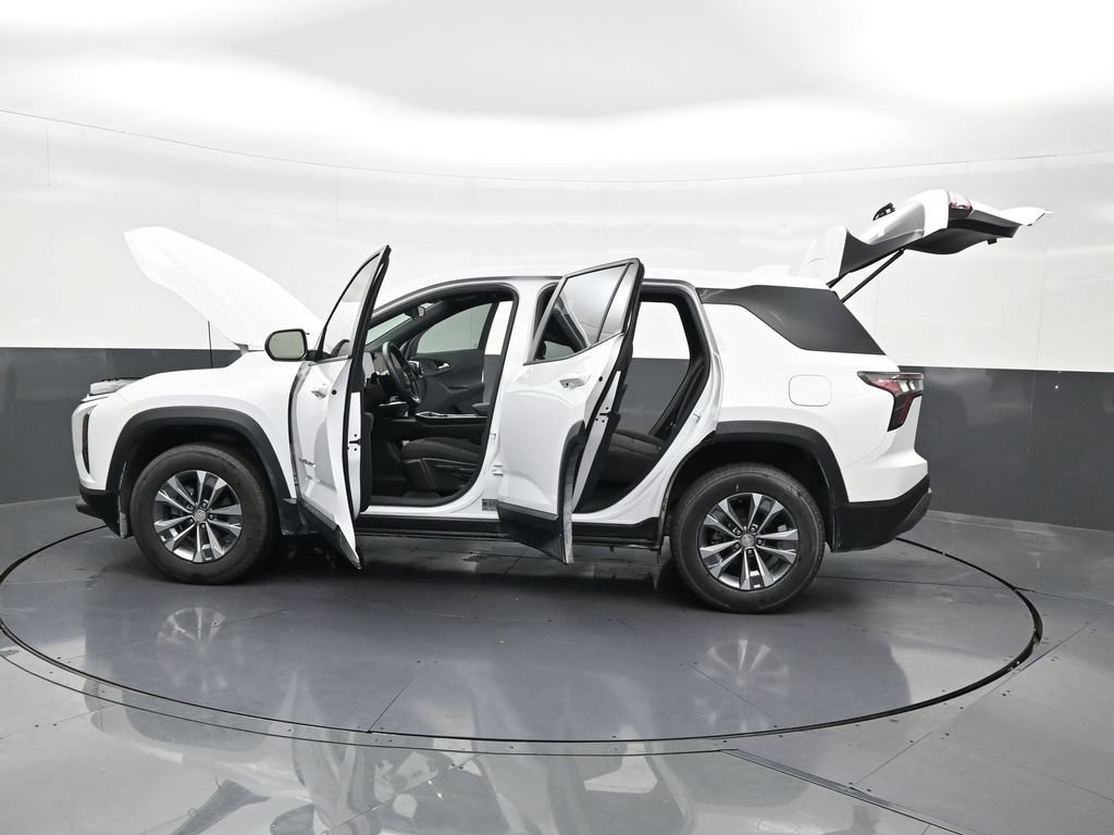 Used 2026 Chevrolet Equinox LT AWD/4WD image 34
