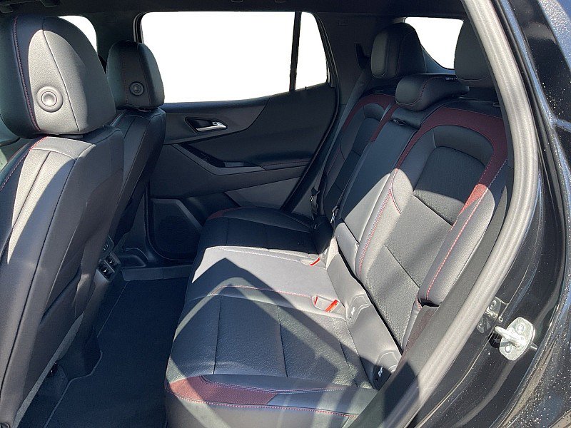 New 2026 Chevrolet Equinox RS w/ Convenience Package III FWD image 11