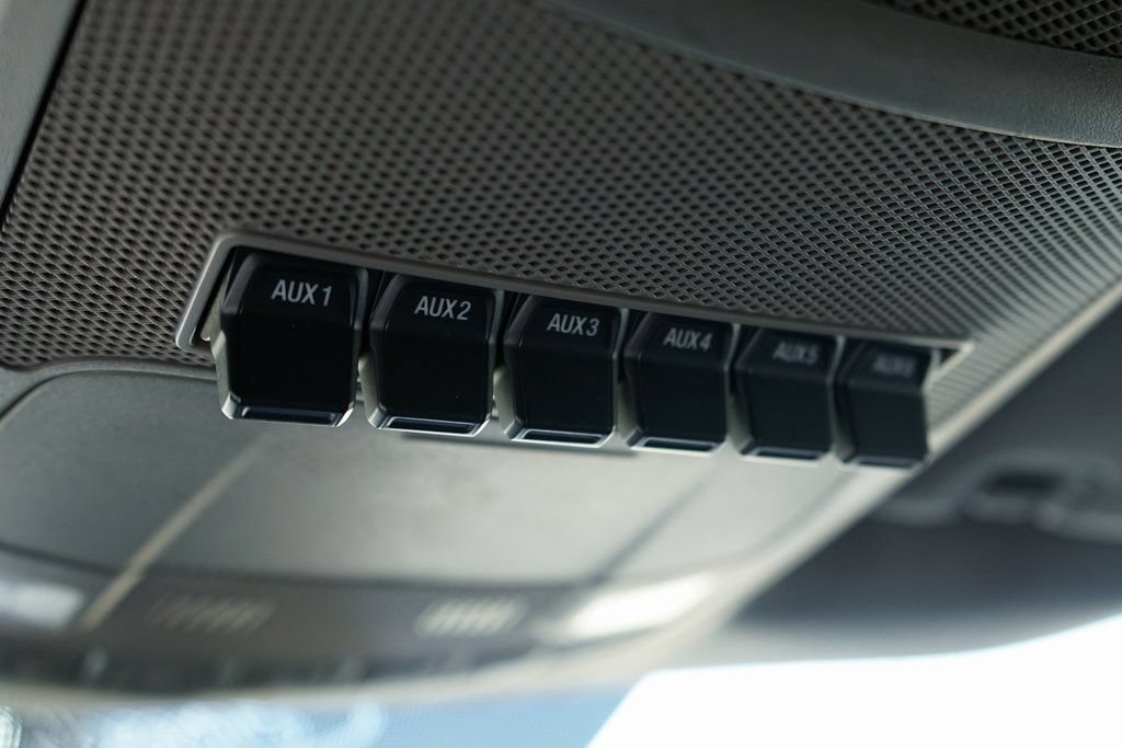 Used 2017 Ford F550 2WD Regular Cab Super Duty image 32