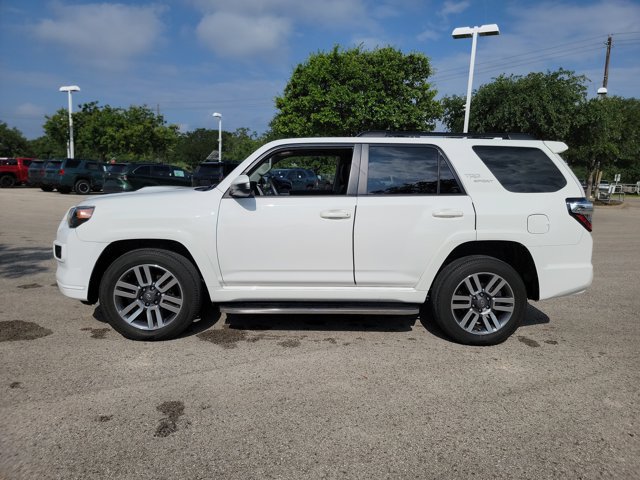 Used 2022 Toyota 4Runner TRD Sport AWD/4WD image 8