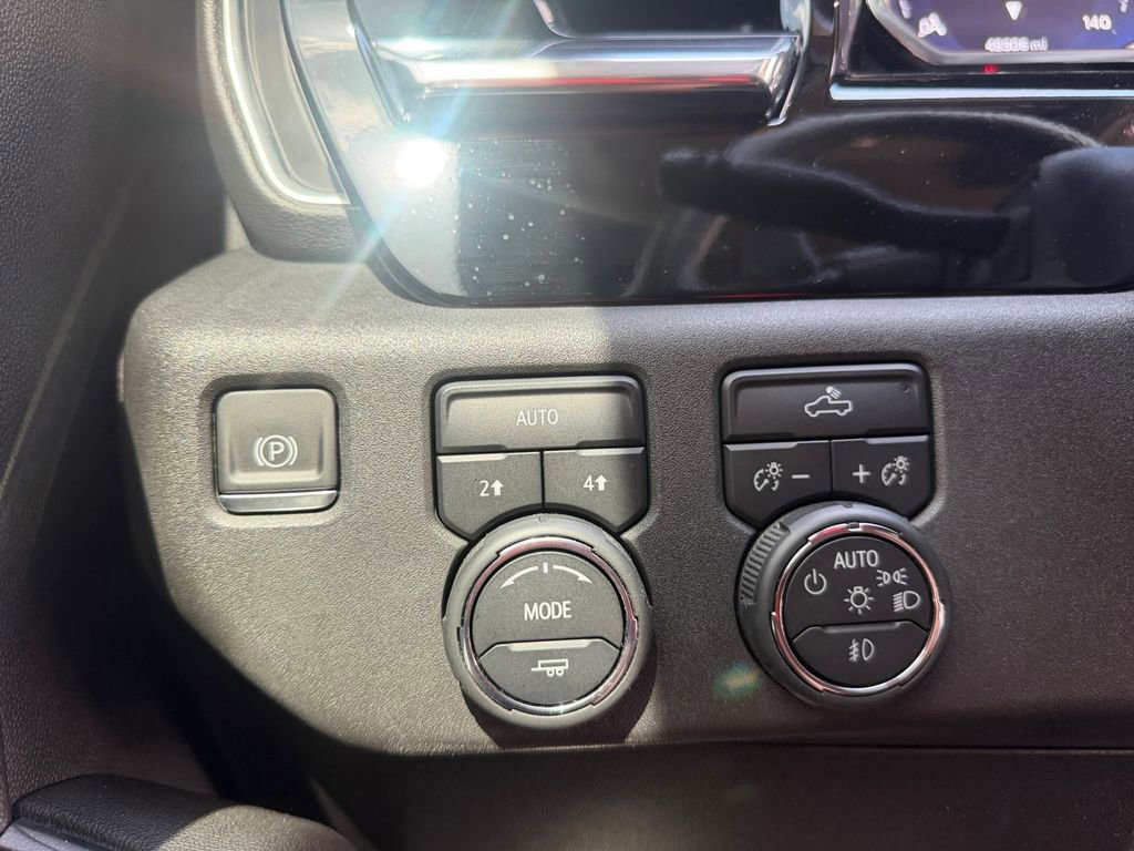 Used 2023 Chevrolet Silverado 1500 RST w/ Redline Edition AWD/4WD image 22