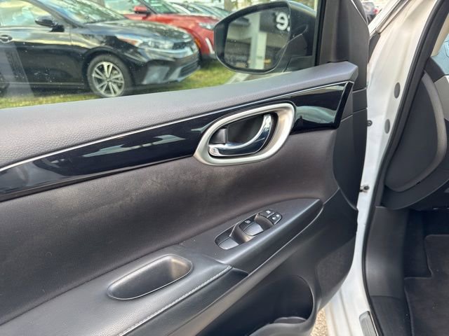 Used 2019 Nissan Sentra SV w/ Exterior Package image 25