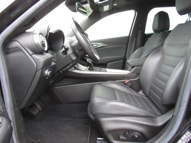 Used 2024 Alfa Romeo Tonale Ti w/ Active Assist Package AWD/4WD image 10