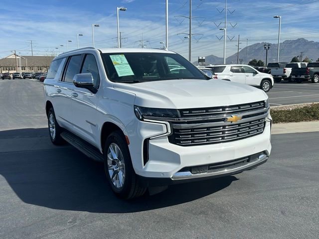 Used 2023 Chevrolet Suburban Premier image 28