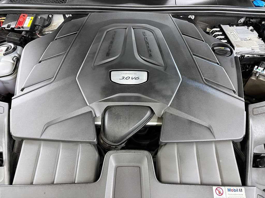 Used 2020 Porsche Cayenne AWD/4WD image 27