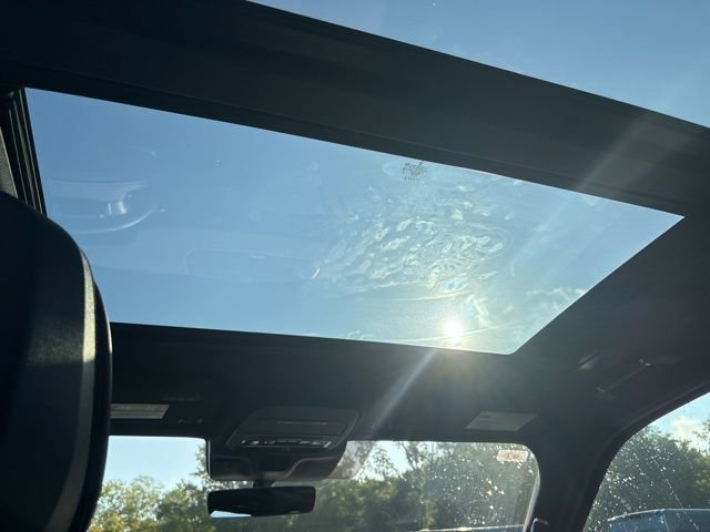 New 2025 Lincoln Navigator Reserve w/ Jet Appearance Package image 22