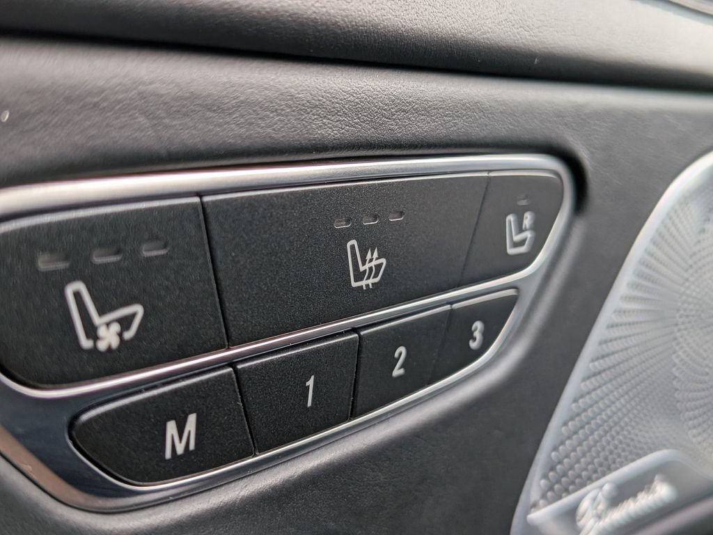Used 2015 Mercedes-Benz S 63 AMG 4MATIC Sedan image 21