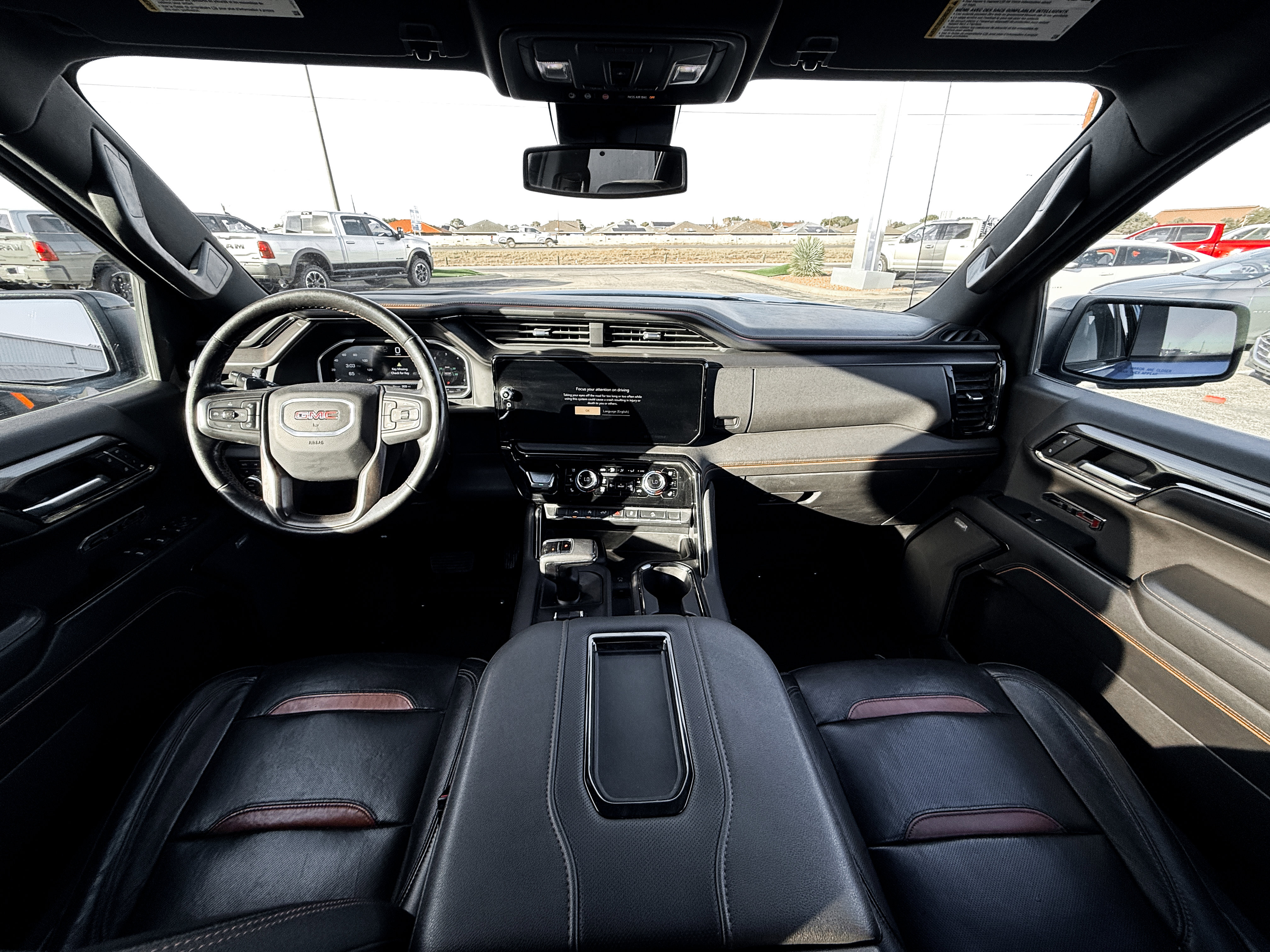 Used 2022 GMC Sierra 1500 AT4 w/ AT4 Preferred Package image 10