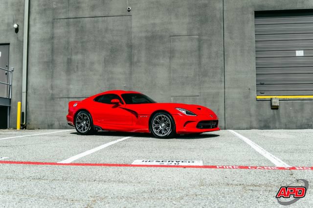 Used 2015 Dodge Viper SRT-10 RWD image 18