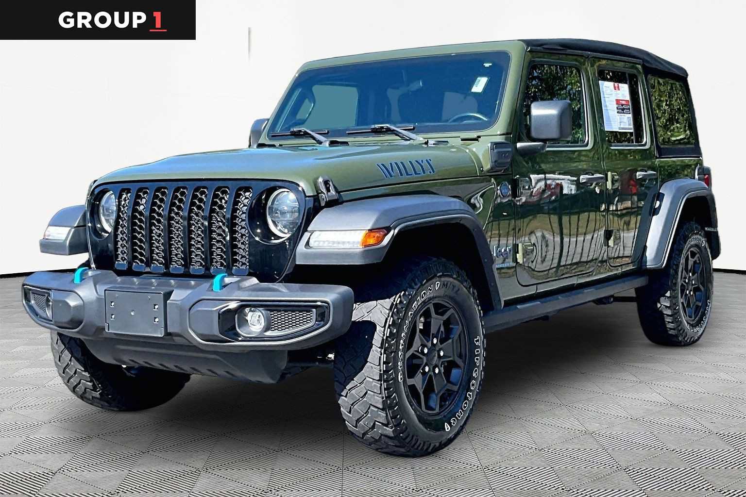 Used 2023 Jeep Wrangler Unlimited w/ Cold Weather Group AWD/4WD image 1