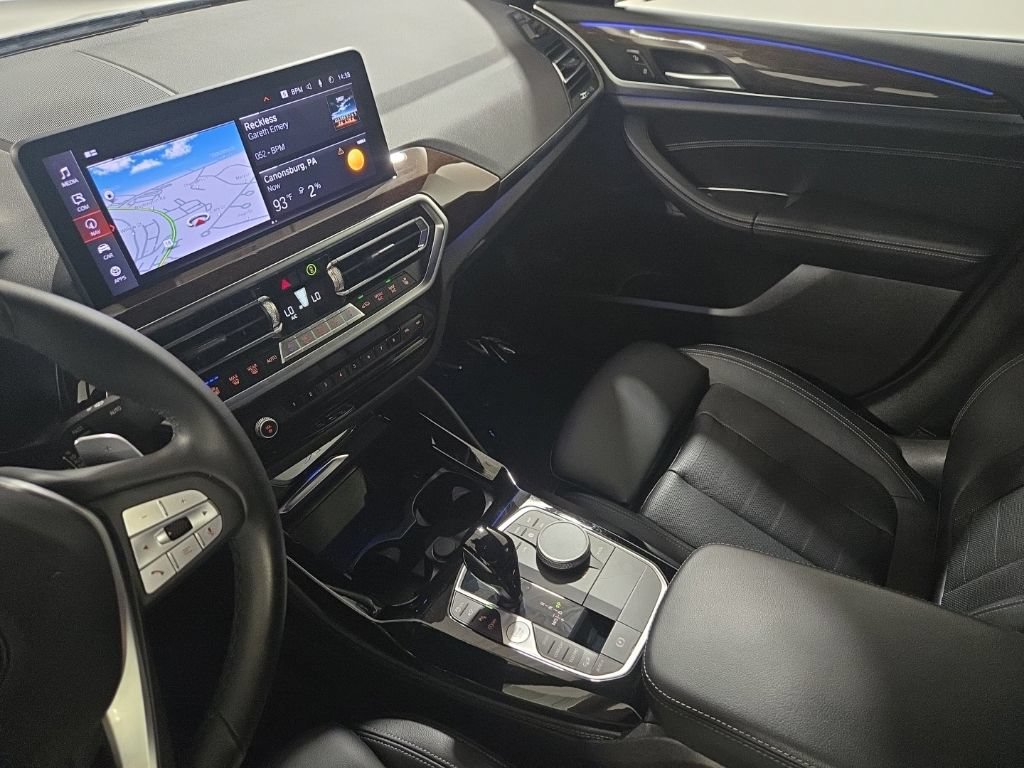 Used 2023 BMW X4 xDrive30i w/ Premium Package AWD/4WD image 11