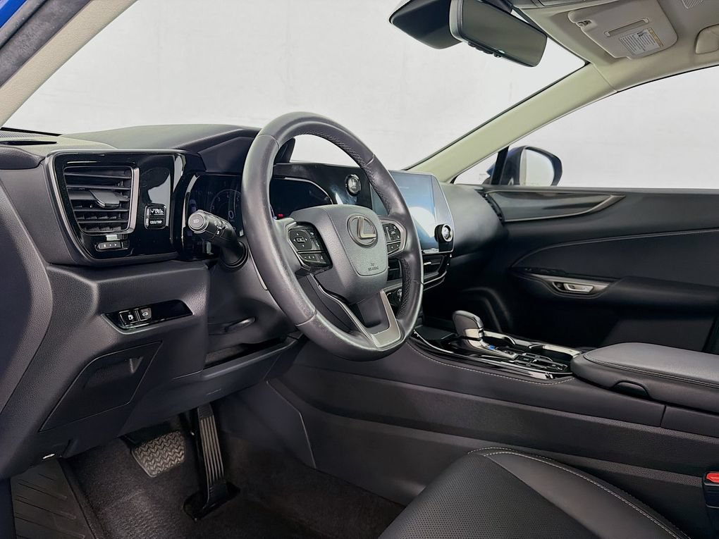 Used 2022 Lexus NX 250 FWD w/ Towing Package (2000 Lbs) image 14