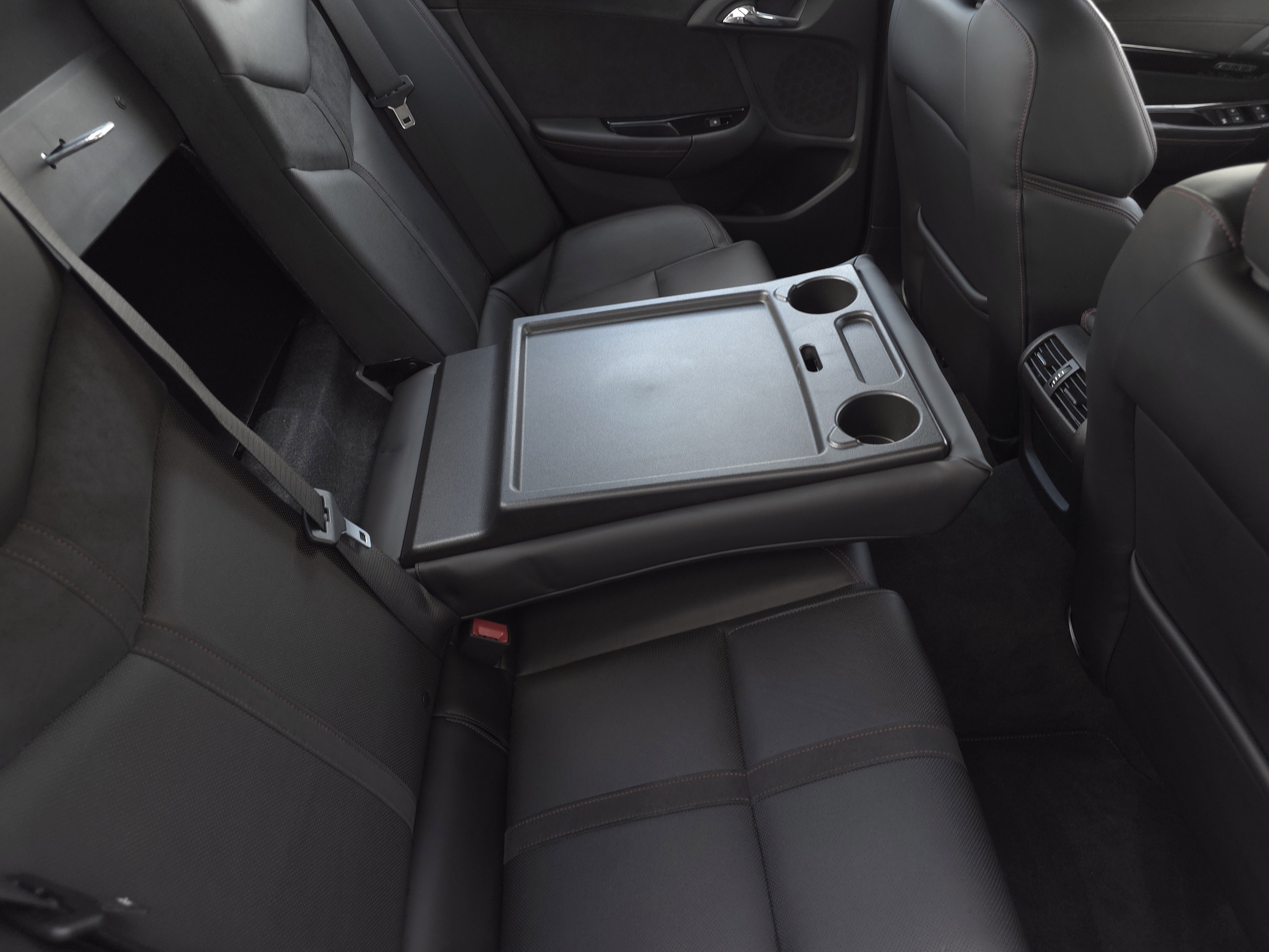 Used 2014 Chevrolet SS image 32