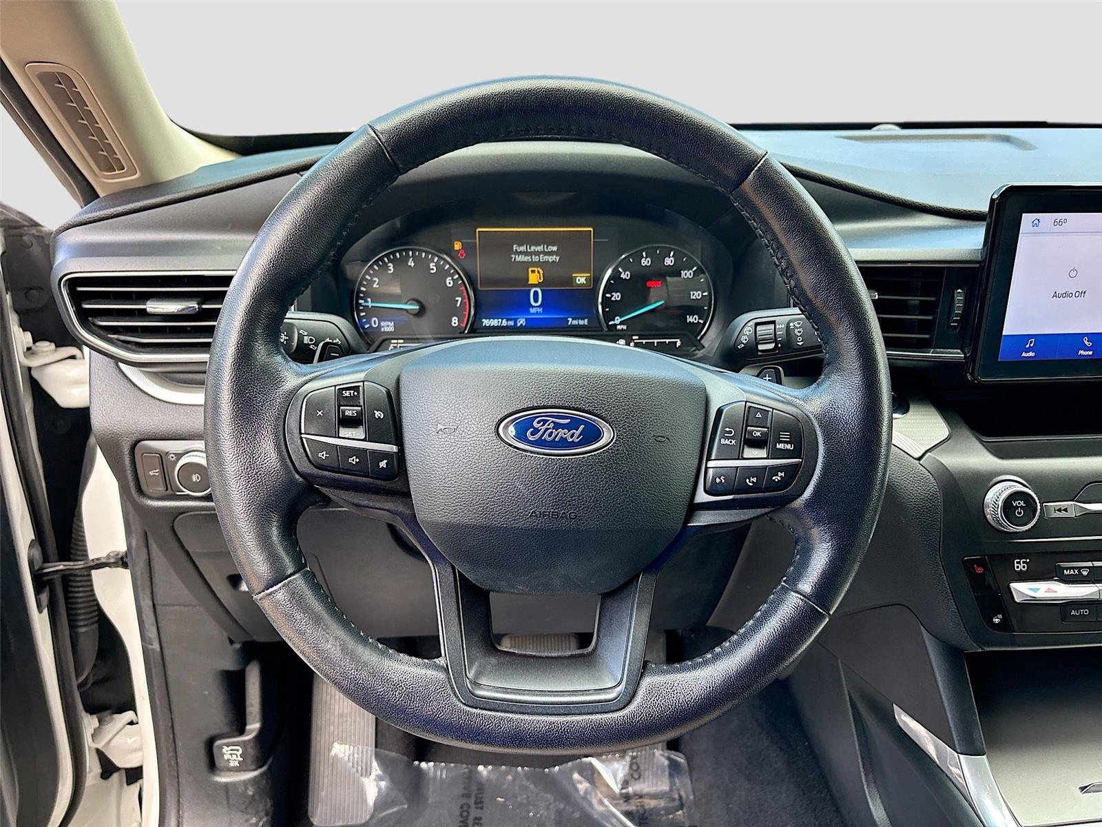 Used 2020 Ford Explorer XLT w/ Equipment Group 202A image 11