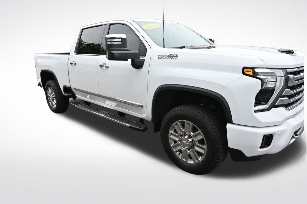 Used 2024 Chevrolet Silverado 2500 High Country w/ High Country Premium Package AWD/4WD image 42
