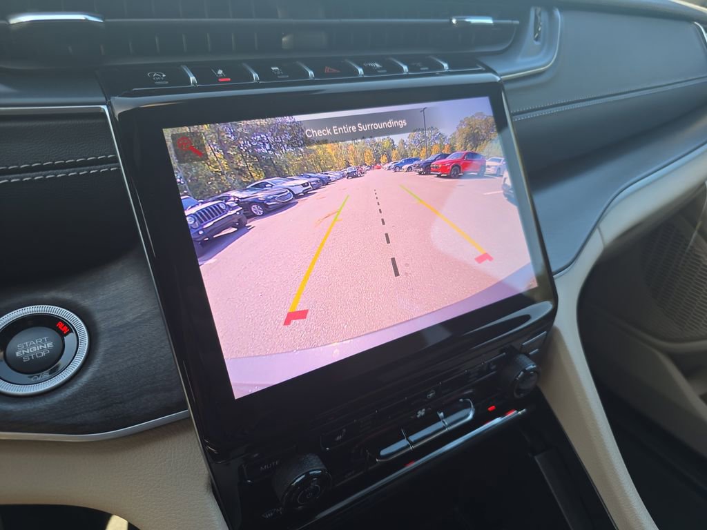 New 2025 Jeep Grand Cherokee L Limited RWD image 25