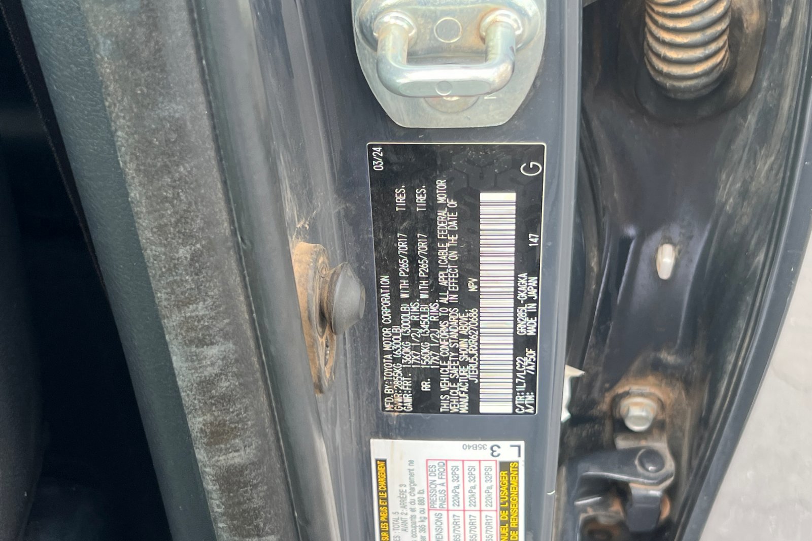 Used 2024 Toyota 4Runner TRD Off-Road Premium image 30