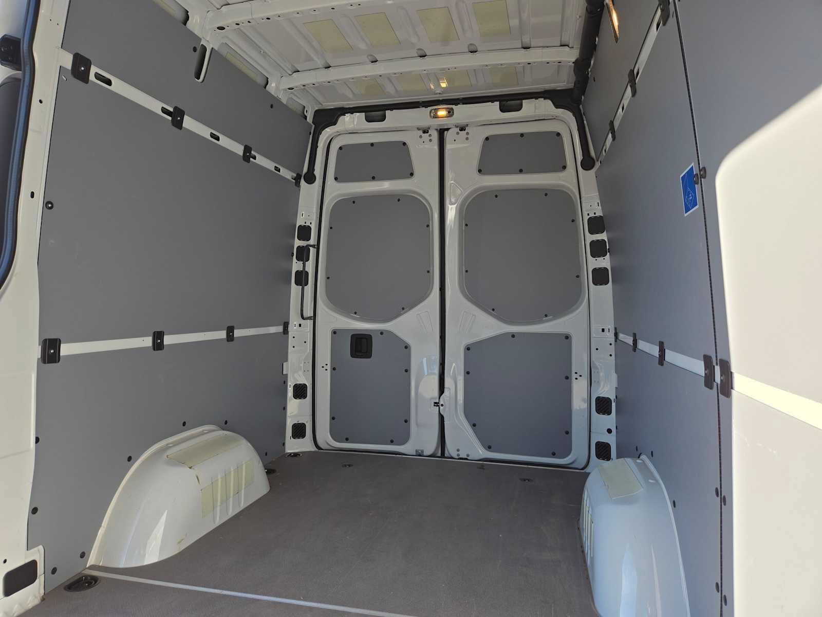 Used 2026 Mercedes-Benz Sprinter 2500 image 14