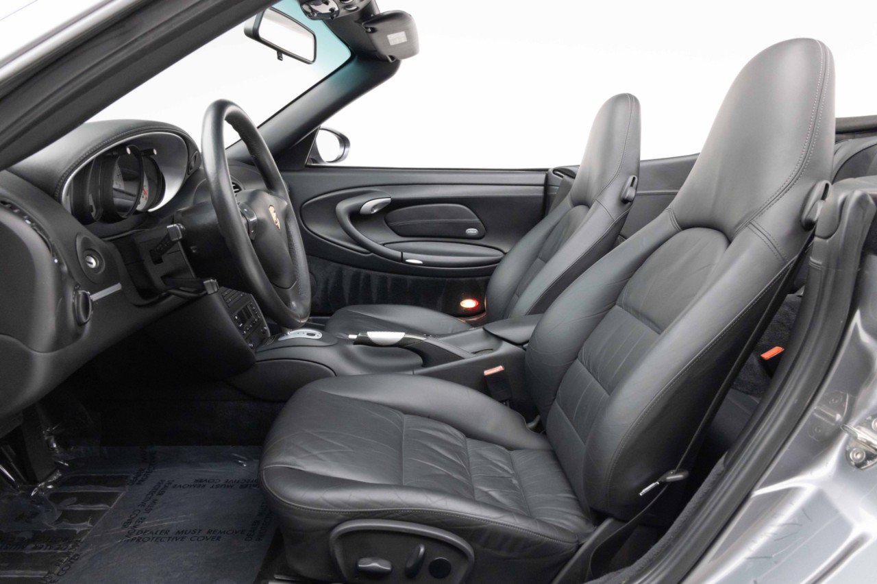 Used 2004 Porsche 911 Carrera 4 AWD/4WD image 16