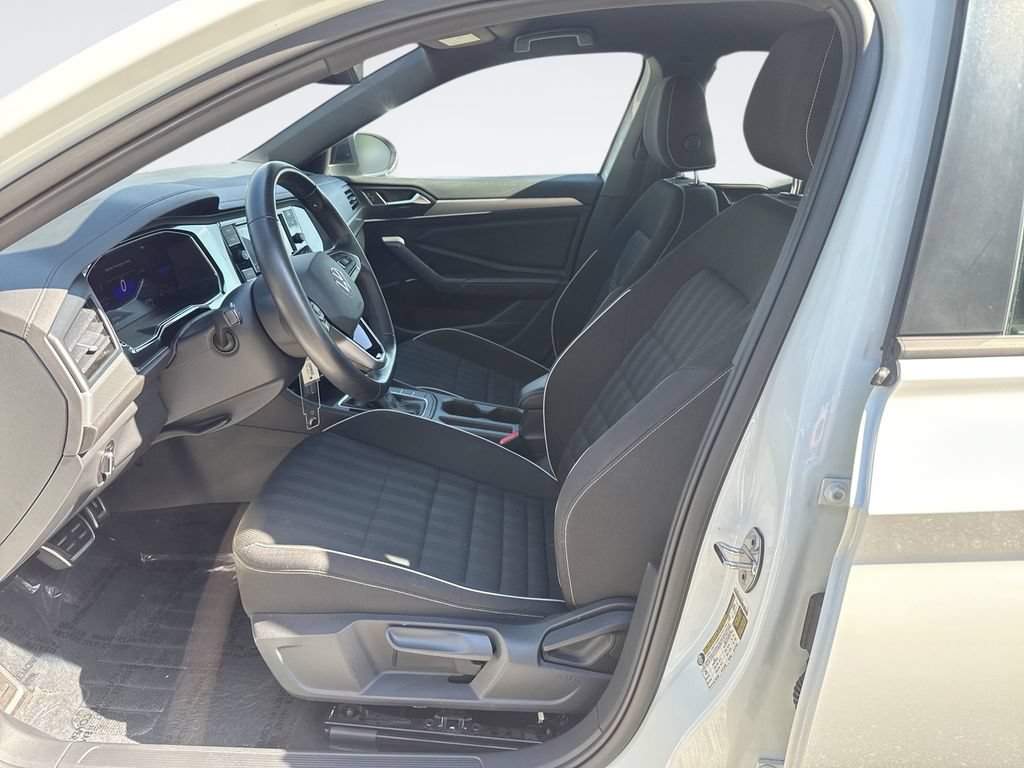 Used 2023 Volkswagen Jetta Sport FWD image 13