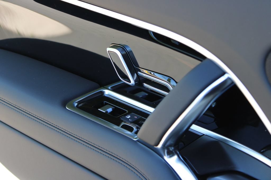 New 2026 Land Rover Range Rover SE AWD/4WD image 15