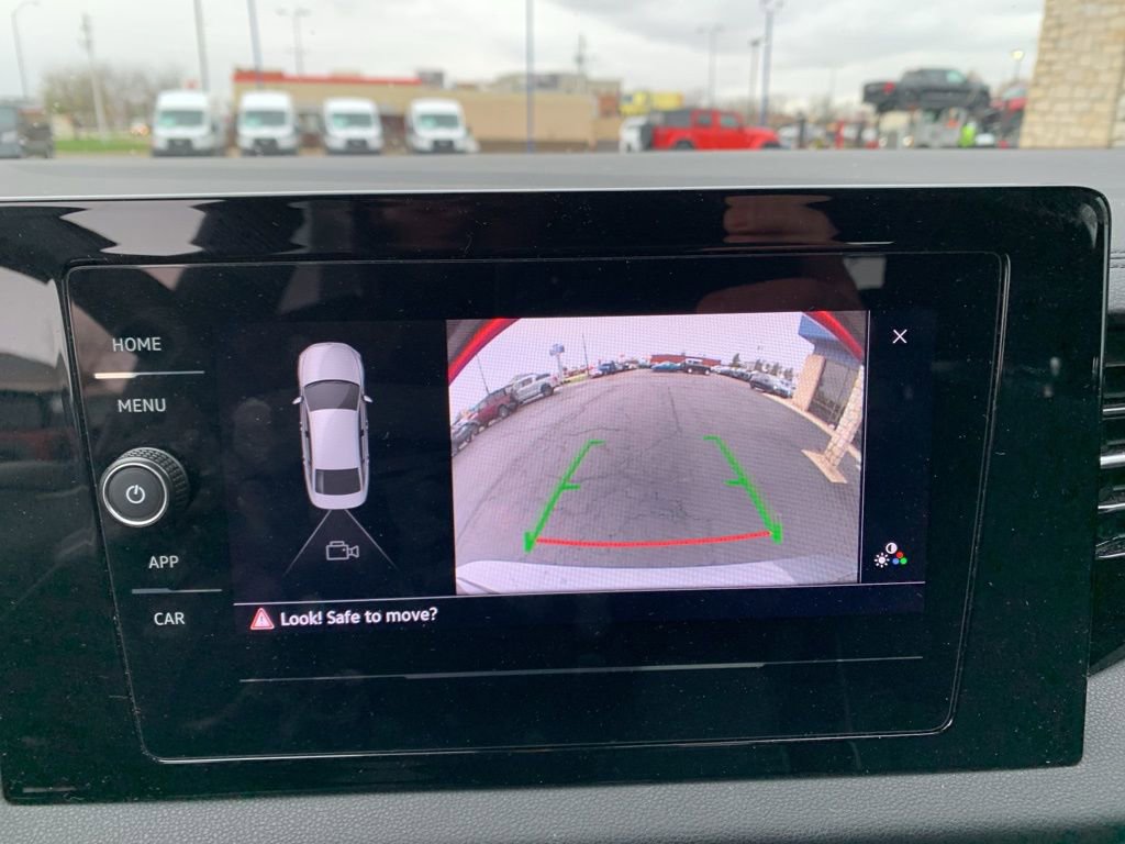 Used 2025 Volkswagen Jetta Sport image 24