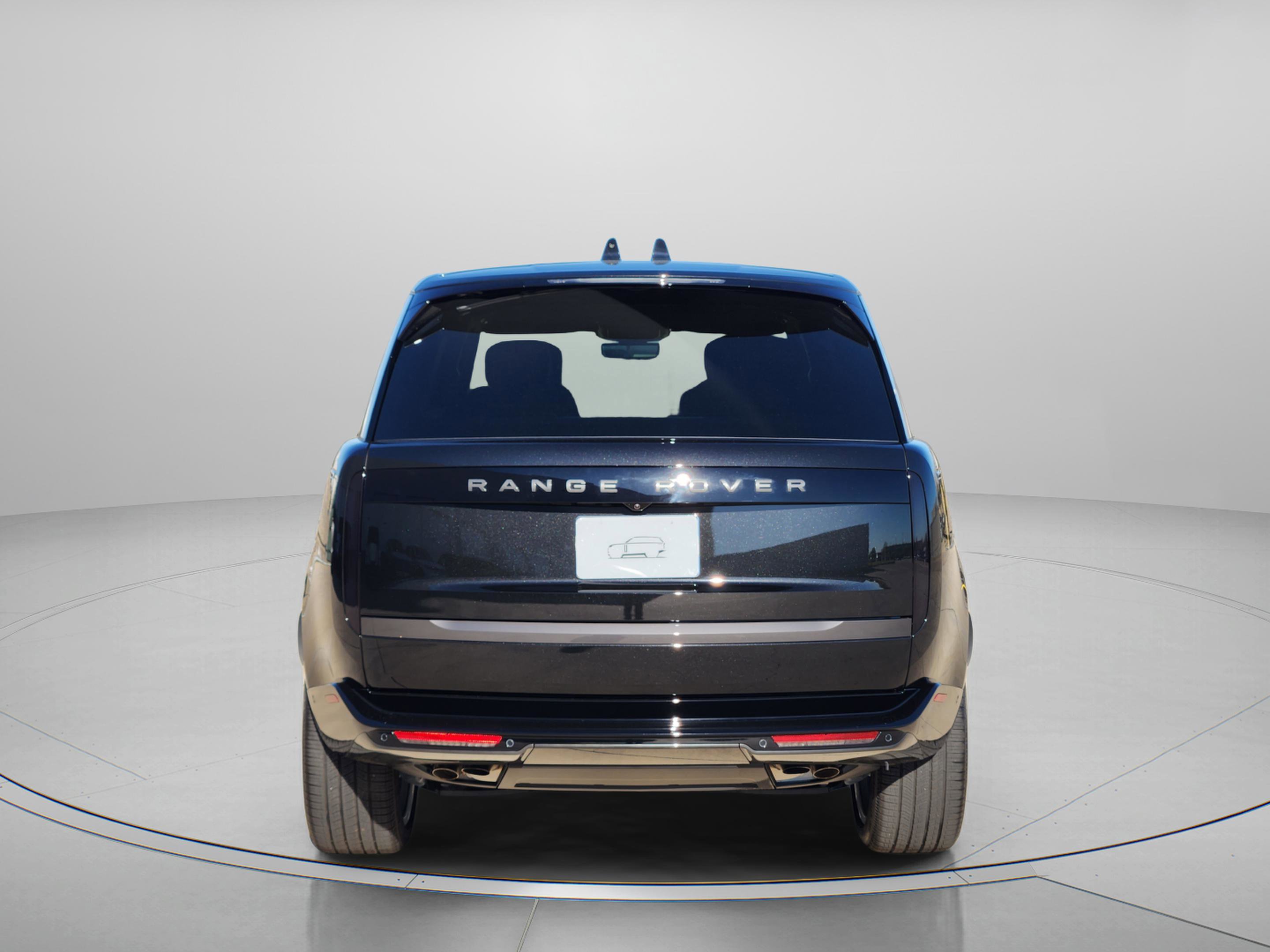 New 2026 Land Rover Range Rover Long Wheelbase Autobiography image 4