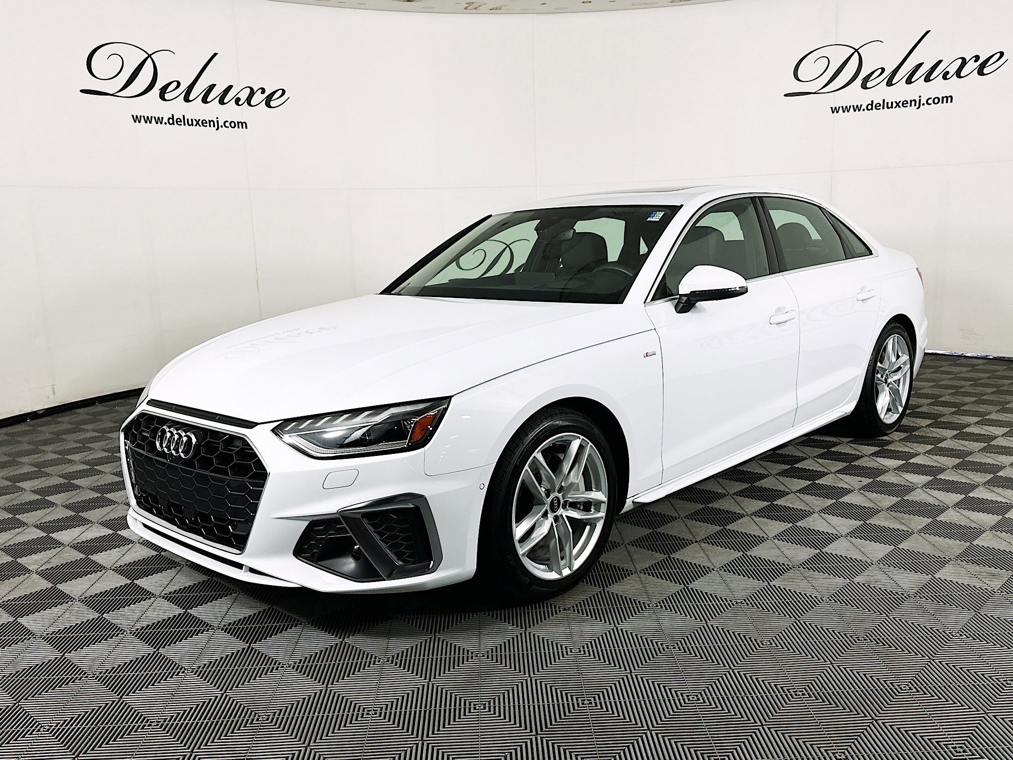 Used 2024 Audi A4 2.0T Prestige w/ Prestige Package image 3