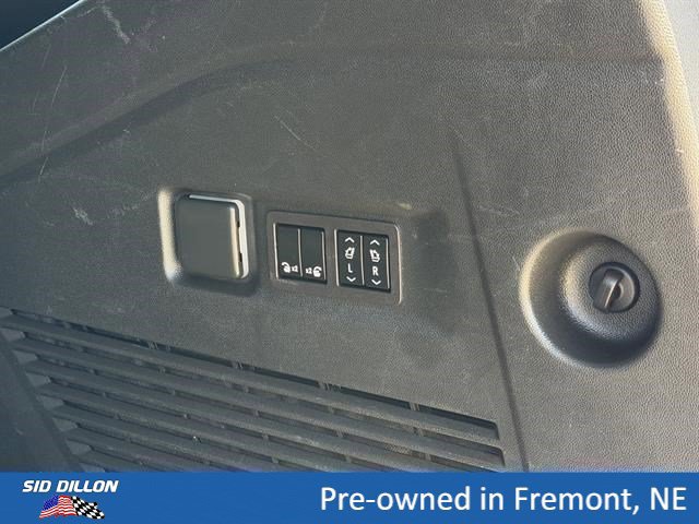 Certified 2023 GMC Yukon XL AT4 w/ Technology Package AWD/4WD image 6