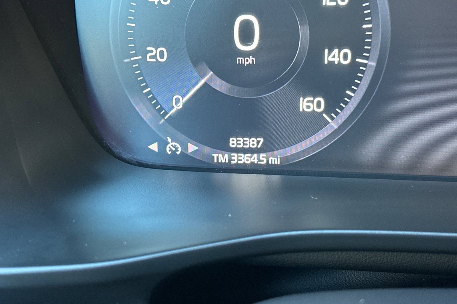 Used 2021 Volvo XC40 T5 Momentum w/ Premium Package image 35