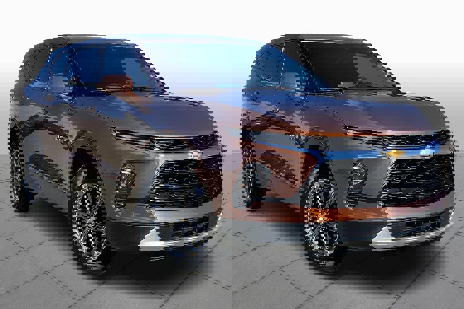 Used 2023 Chevrolet Blazer LT w/ Driver Confidence Package image 2