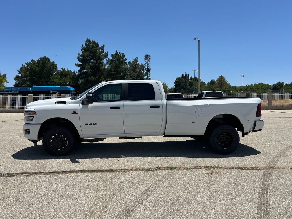 New 2026 RAM 3500 Big Horn AWD/4WD image 3