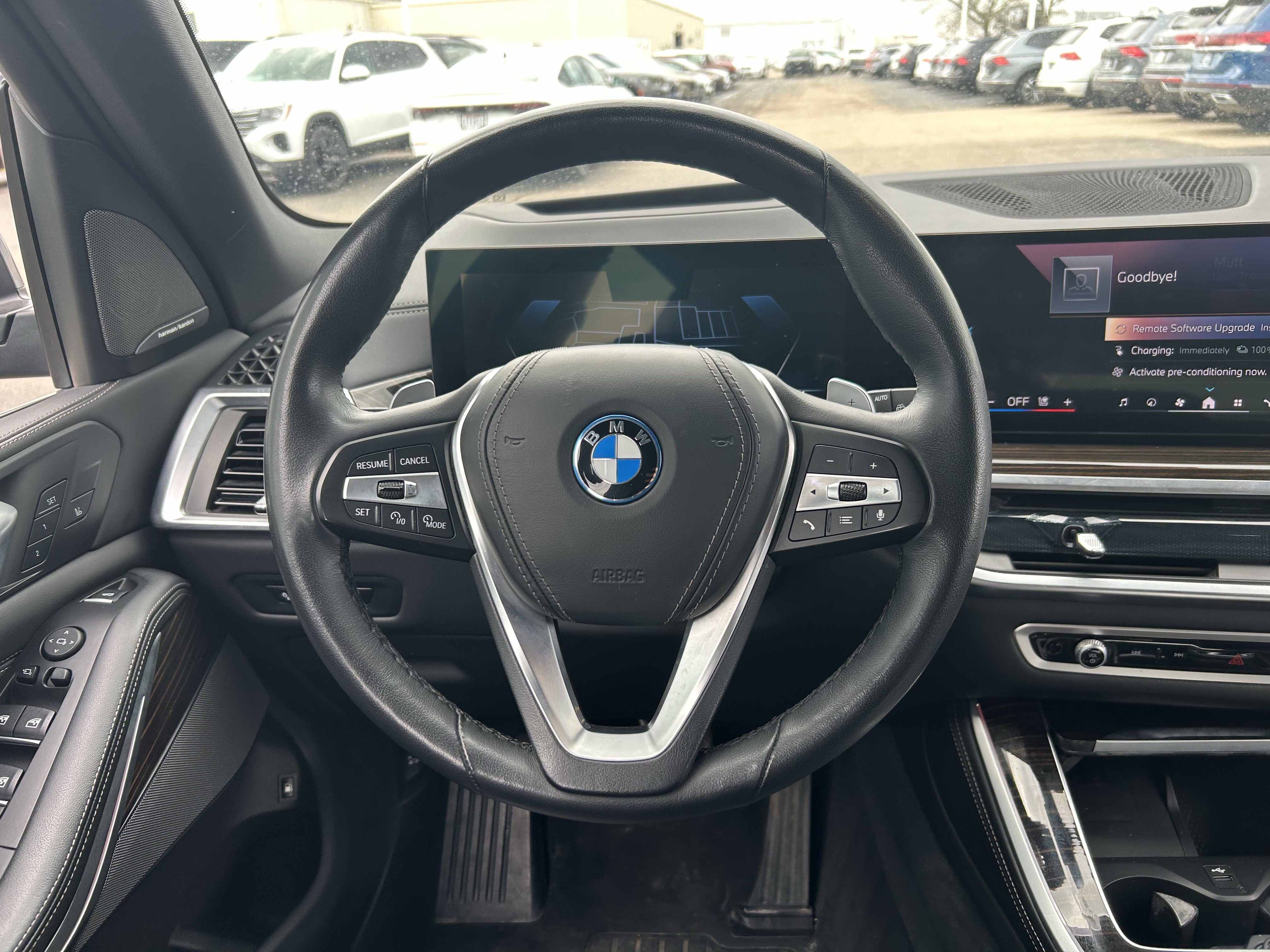 Used 2025 BMW X5 xDrive50e image 10