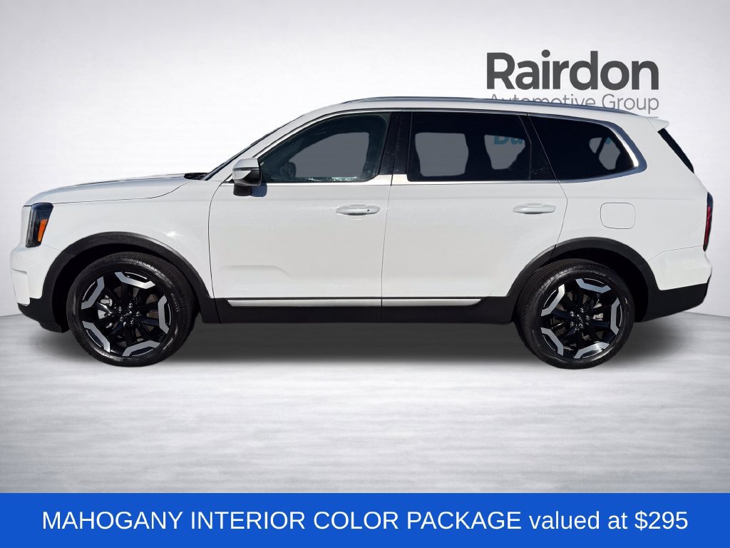 Certified 2024 Kia Telluride EX w/ EX Captain's Chair Package AWD/4WD image 4