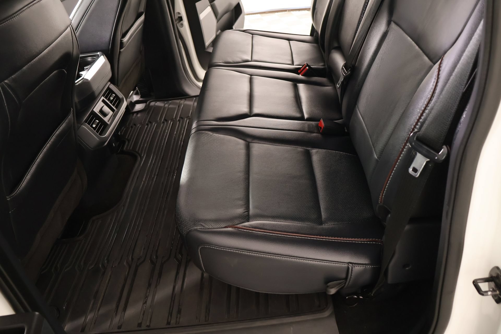 Used 2021 Ford F150 Lariat AWD/4WD image 14